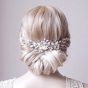 Gorgeous Bridal Hairpiece Vine